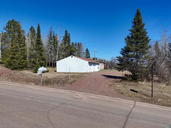 $160,000 | 820 West 5th Street, Grand Marais, MN 55604