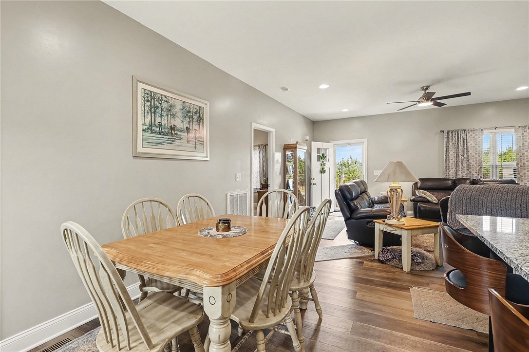 508 Rice Park Drive Anderson, SC 29621 - Photo 10 of 25 This inviting space features an open concept, perfect for everyday living and entertaining.