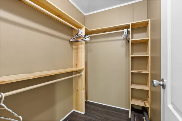 $179,900 | 141 Leaning Oak Drive, Point Blank, TX 77364