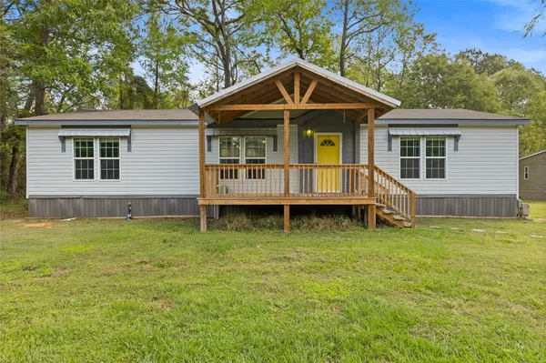 $179,900 | 141 Leaning Oak Drive, Point Blank, TX 77364