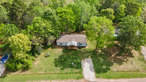 $179,900 | 141 Leaning Oak Drive, Point Blank, TX 77364