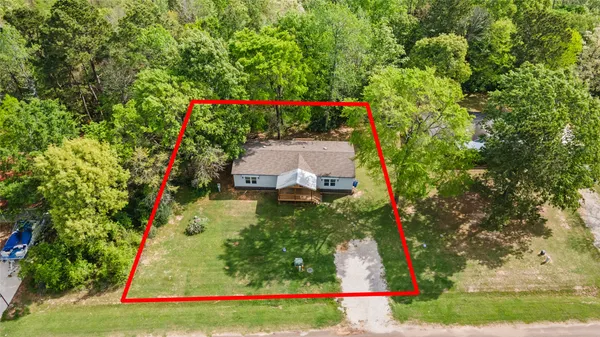 $179,900 | 141 Leaning Oak Drive, Point Blank, TX 77364