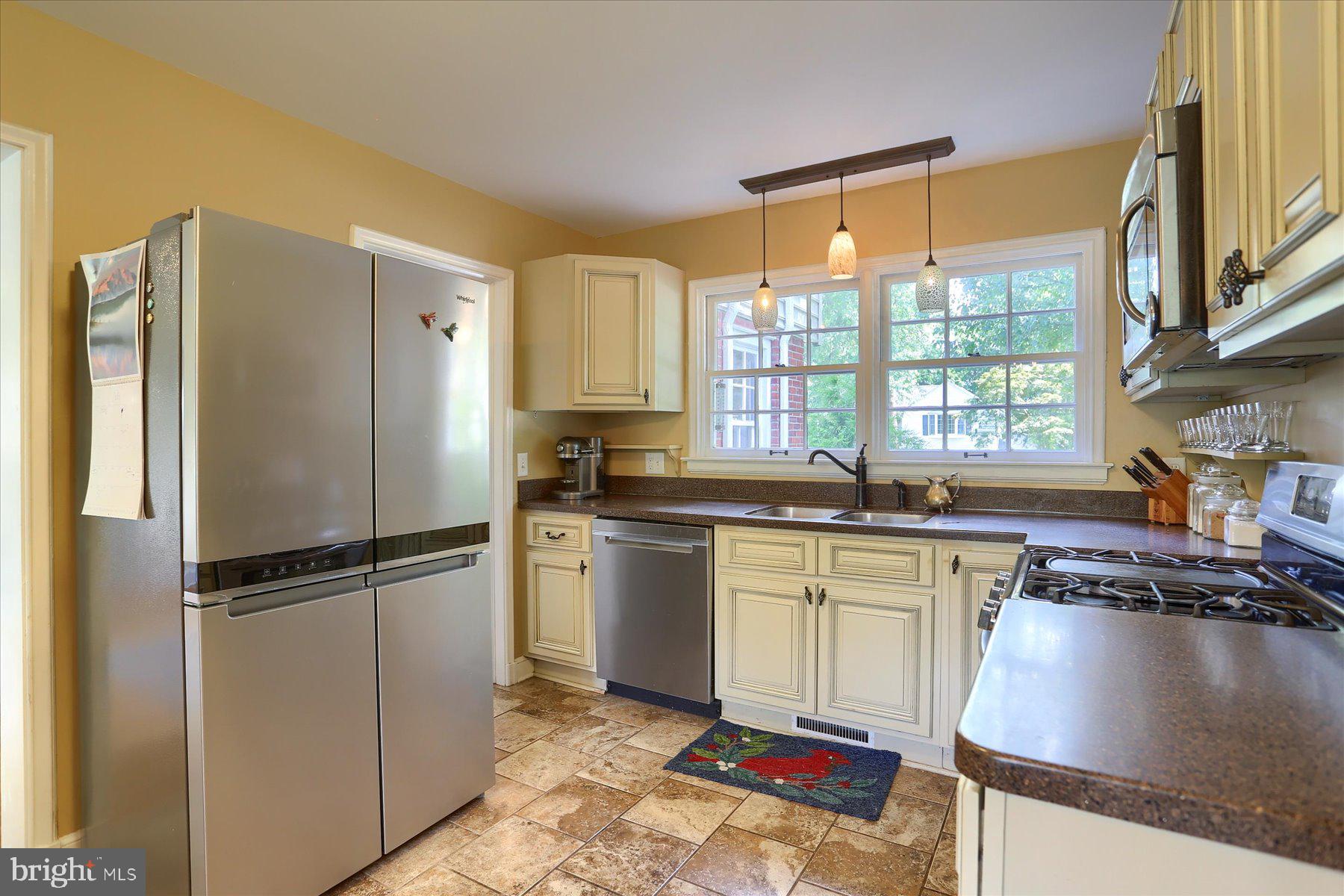 2912 Merion Road Camp Hill, PA 17011 - Photo 9 of 22 Gallery Image 9