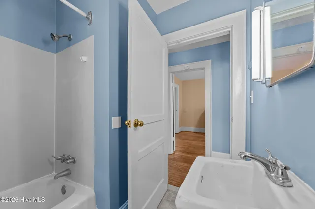 $1,200 | 503 East 5th Street, Washington, NC 27889