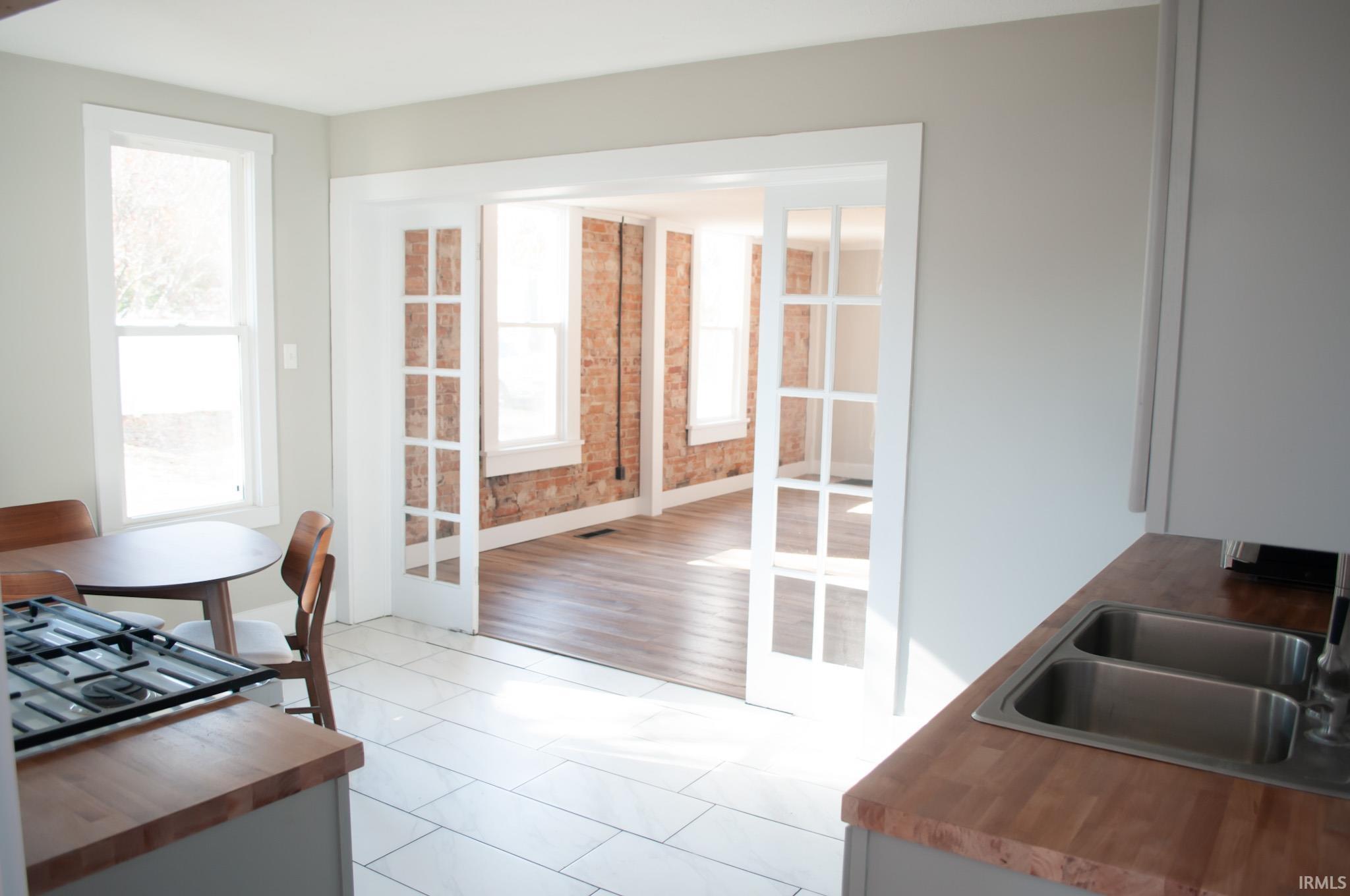 203 South Martin Street Ligonier, IN 46767 - Photo 11 of 26