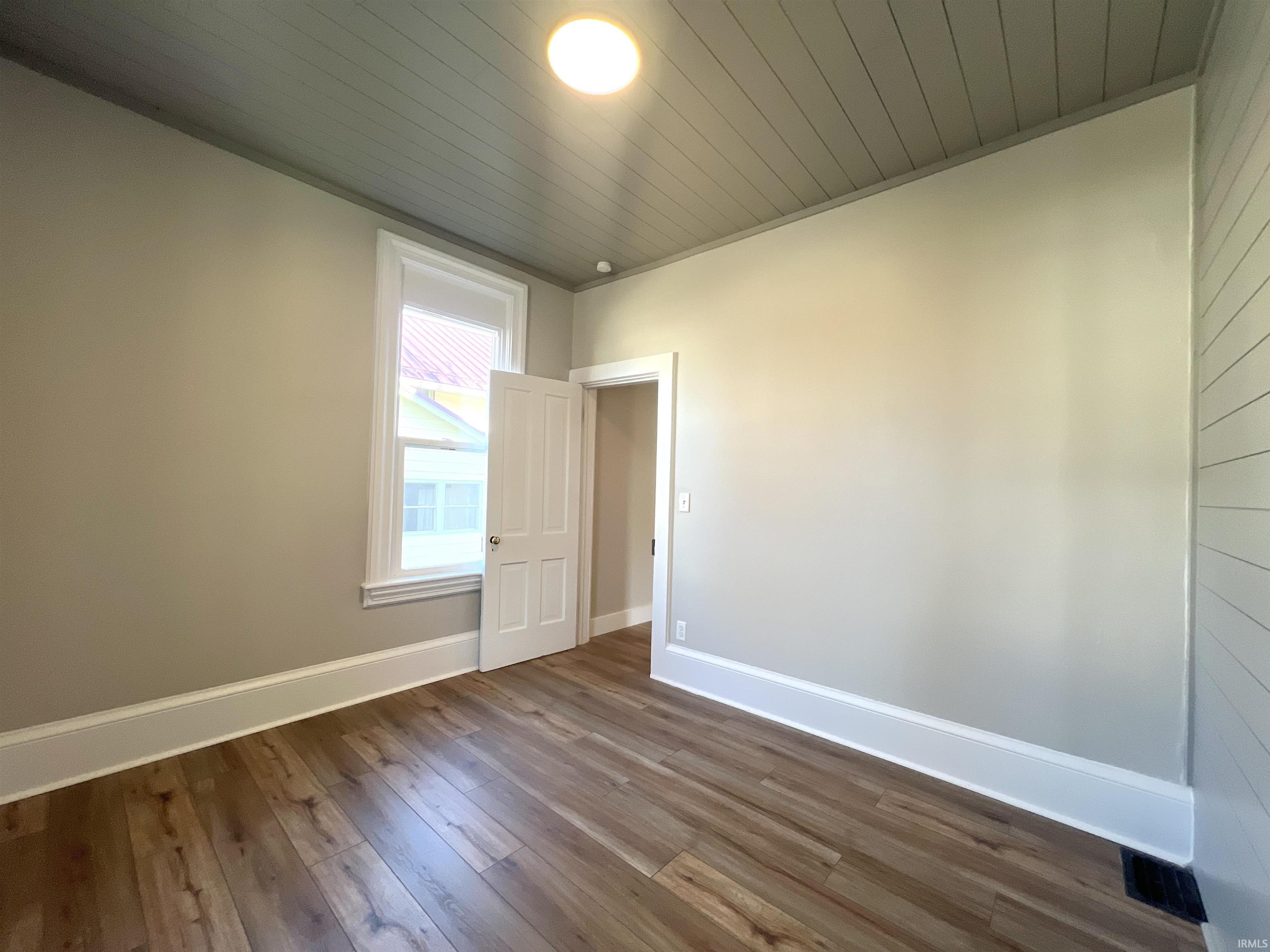 203 South Martin Street Ligonier, IN 46767 - Photo 15 of 26