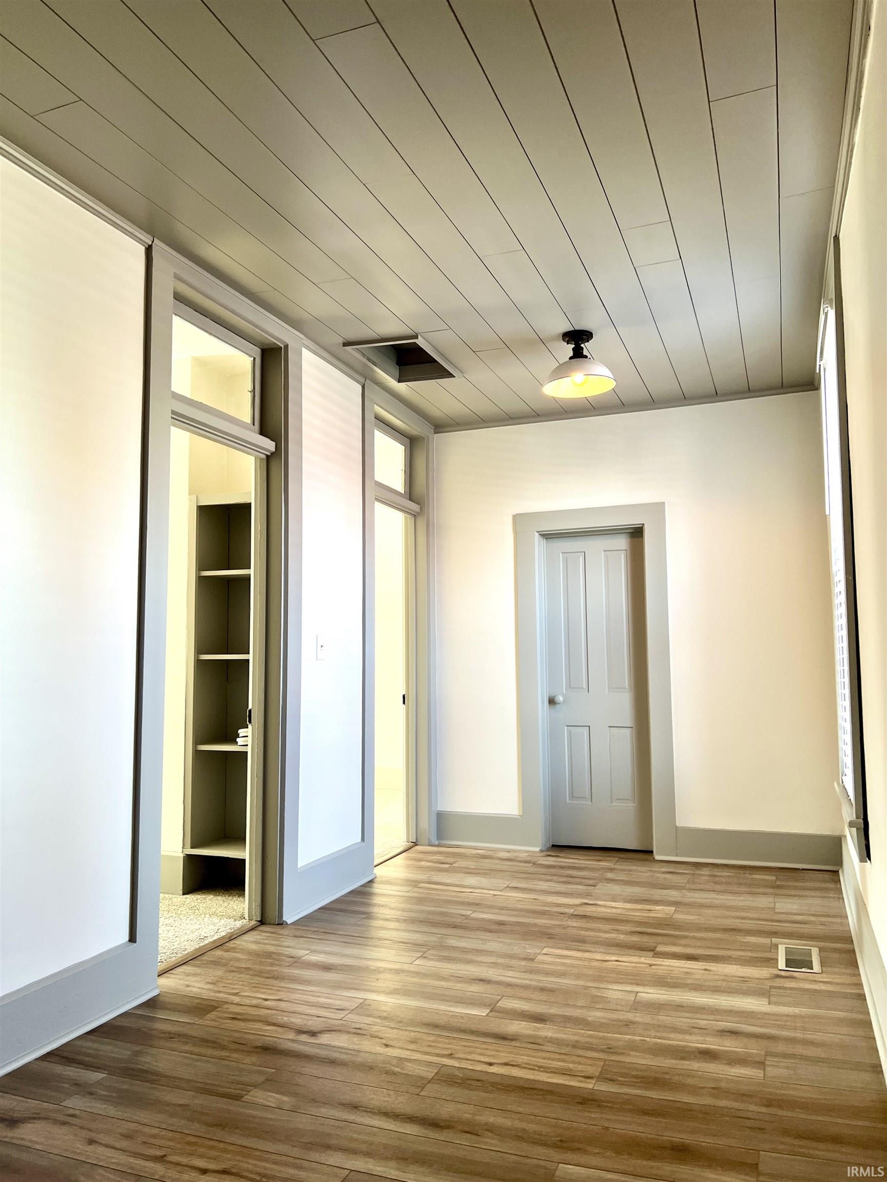 203 South Martin Street Ligonier, IN 46767 - Photo 17 of 26