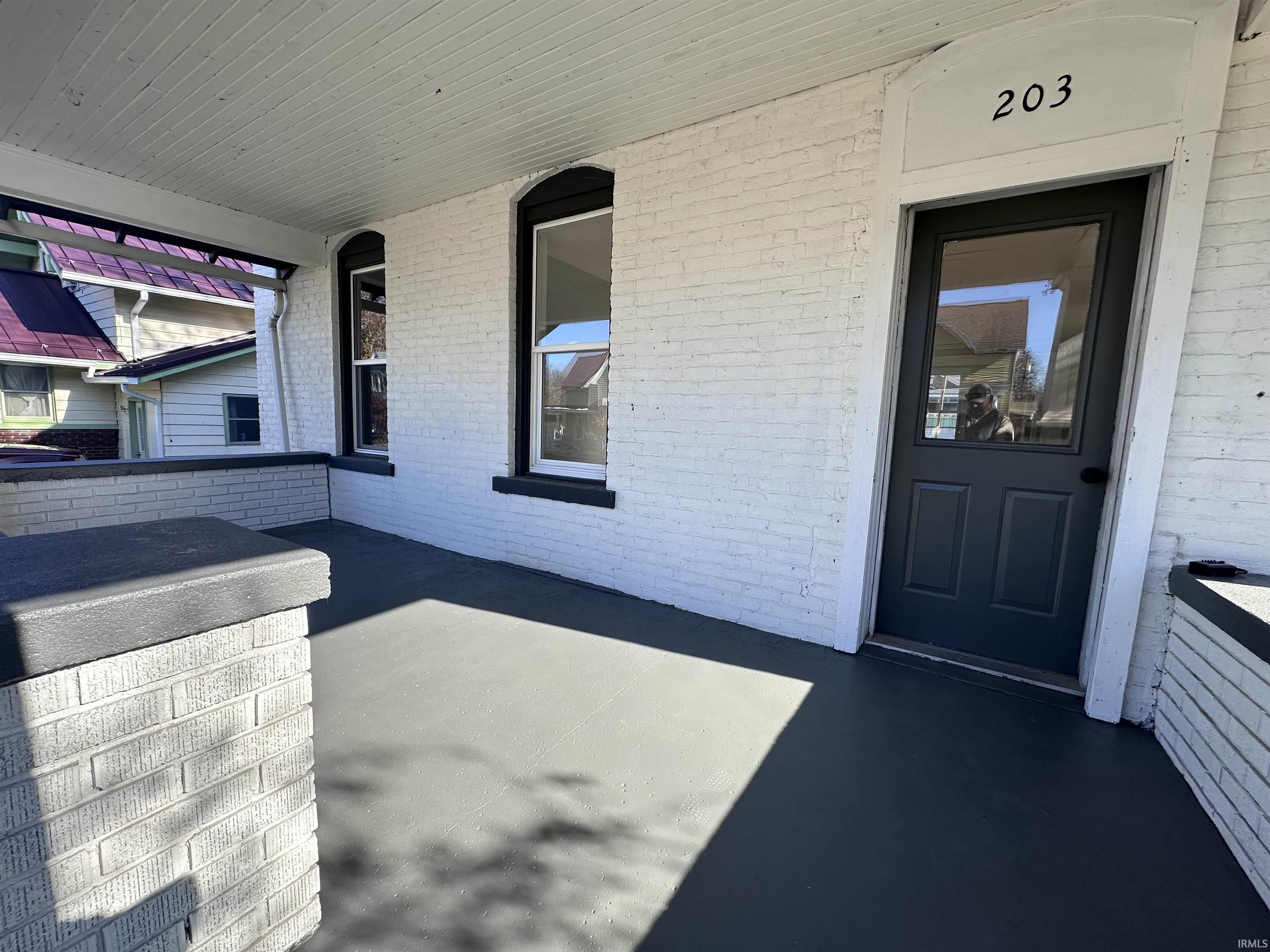 203 South Martin Street Ligonier, IN 46767 - Photo 4 of 26