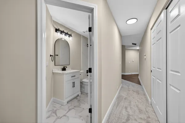 $389,900 | 802 Butternut Lane, Unit C, Mount Prospect, IL 60056