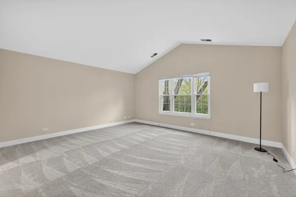 $389,900 | 802 Butternut Lane, Unit C, Mount Prospect, IL 60056
