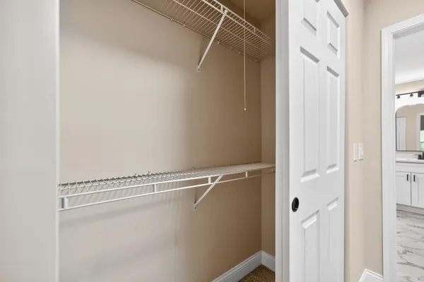 $389,900 | 802 Butternut Lane, Unit C, Mount Prospect, IL 60056