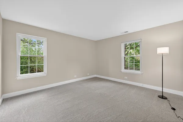 $389,900 | 802 Butternut Lane, Unit C, Mount Prospect, IL 60056