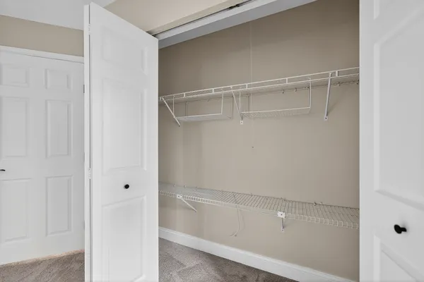 $389,900 | 802 Butternut Lane, Unit C, Mount Prospect, IL 60056