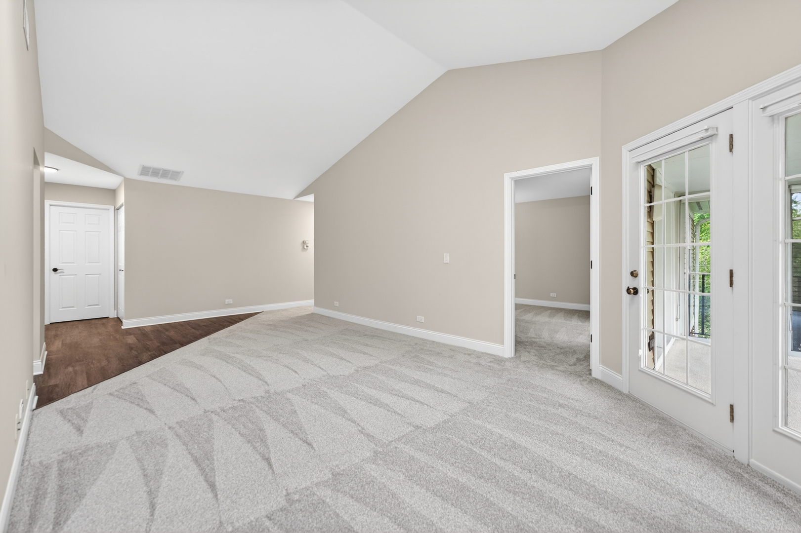 802 Butternut Lane, Unit C Mount Prospect, IL 60056 - Photo 8 of 36 a view of an empty room