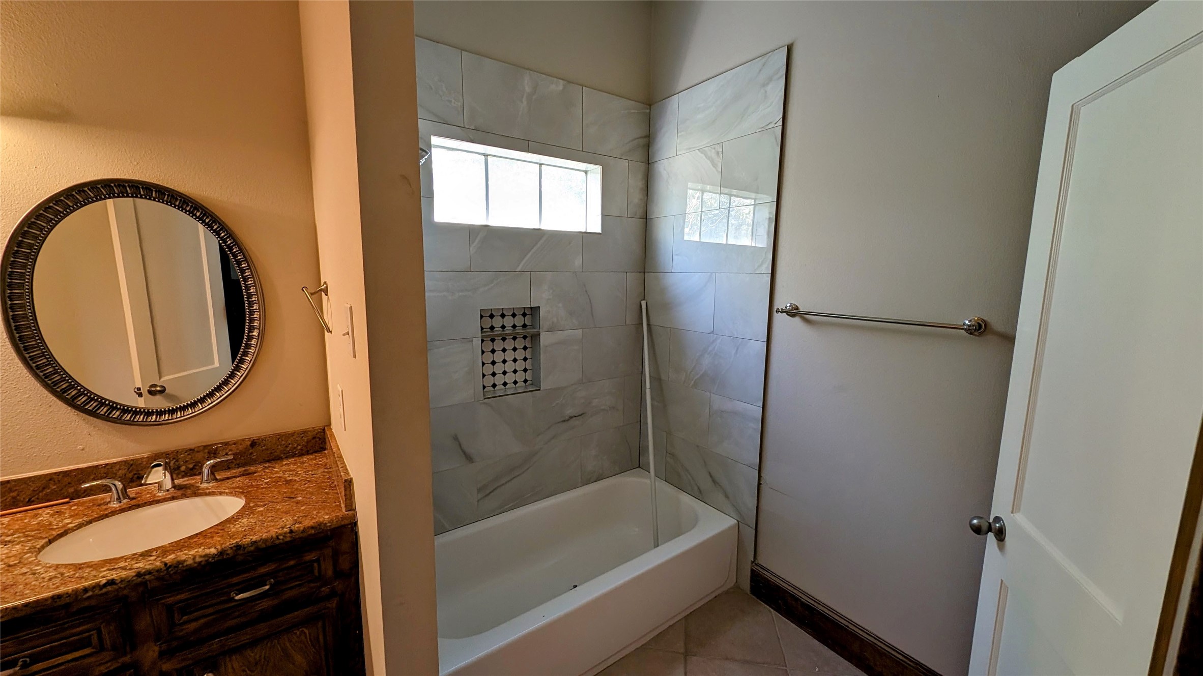 702 Paschall Street, Unit B Houston, TX 77009 - Photo 15 of 27