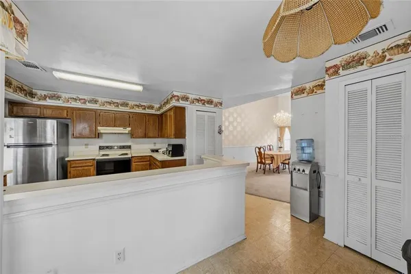 $325,000 | 1736 Natchez Trace Boulevard, Orlando, FL 32818