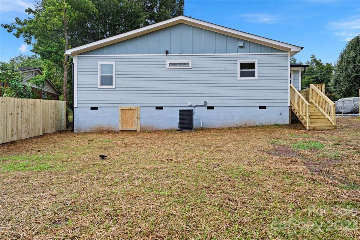 1429 Ebinport Road Rock Hill, SC 29732 - Photo 28 of 30 a backyard of a house