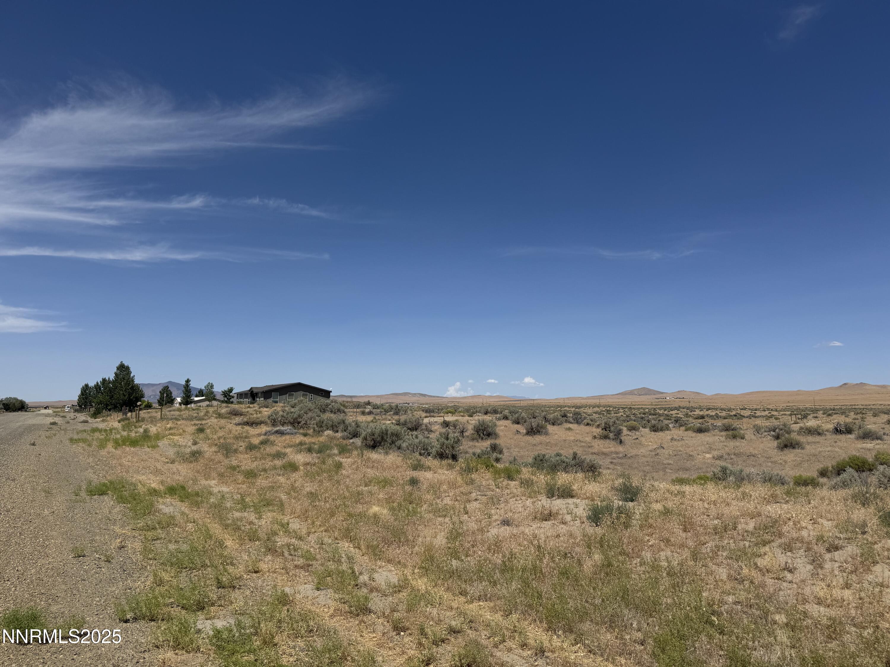 6665 Country Road, Unit 18 Winnemucca, NV 89445 - Photo 4 of 5 a view of mountain