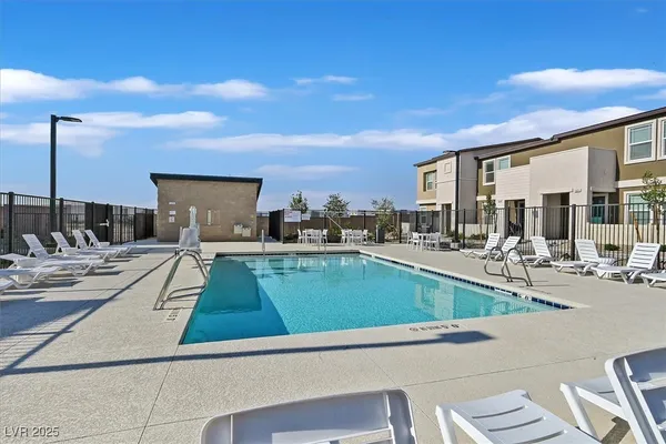 $3,000 | 1906 Arietta Vista Street, Henderson, NV 89044