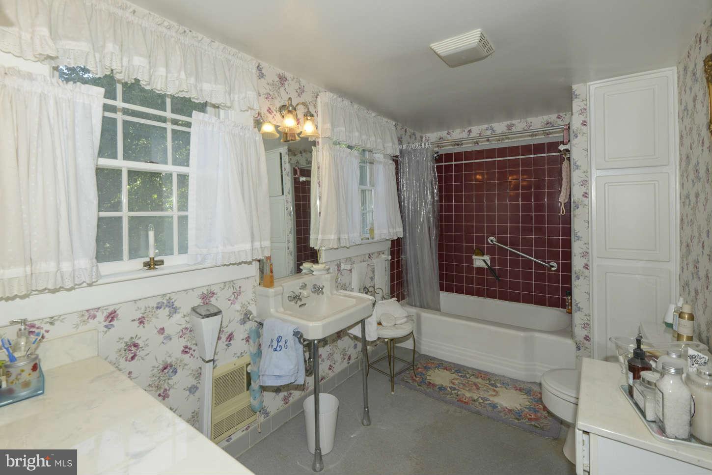 7906 Brooklyn Bridge Road Laurel, MD 20707 - Photo 16 of 30 Bath