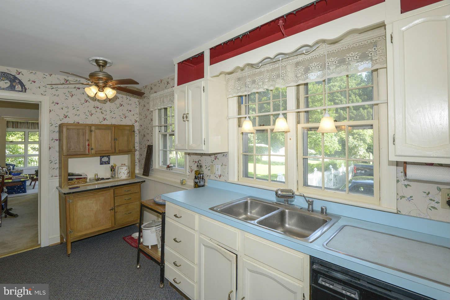 7906 Brooklyn Bridge Road Laurel, MD 20707 - Photo 8 of 30 Kitchen