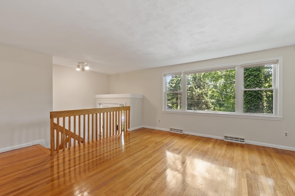 21 Cherokee Road Acton, MA 01720 - Photo 10 of 29