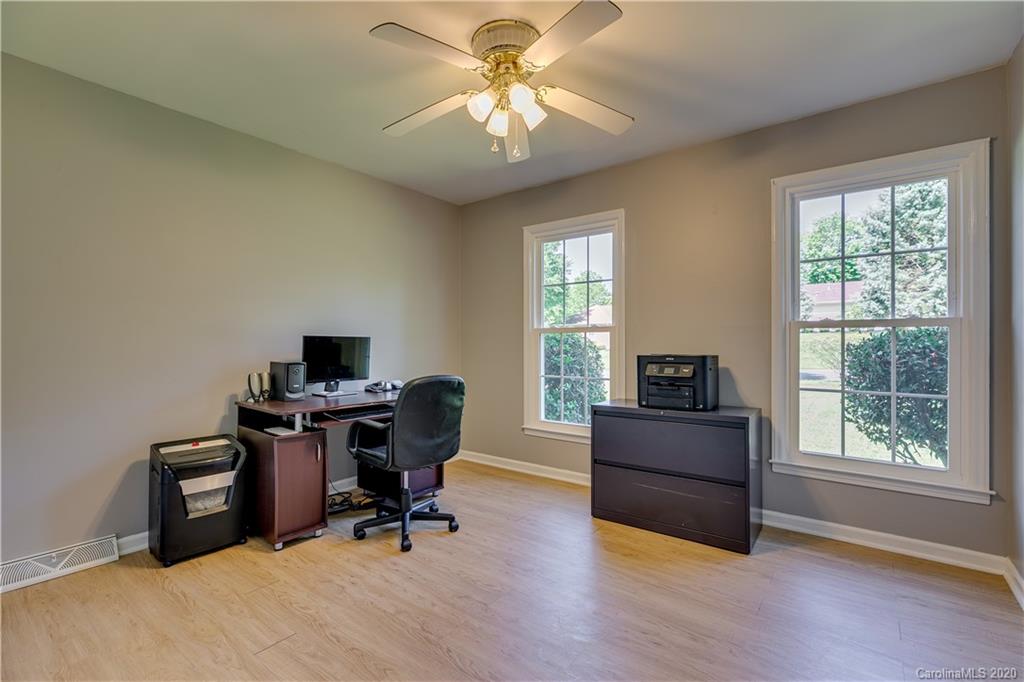 5928 Sullins Road Charlotte, NC 28214 - Photo 14 of 29 Gallery Image 14