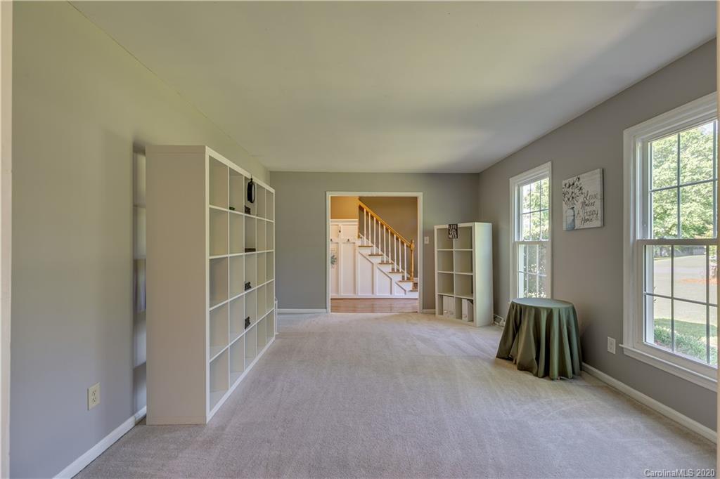 5928 Sullins Road Charlotte, NC 28214 - Photo 4 of 29 Gallery Image 4