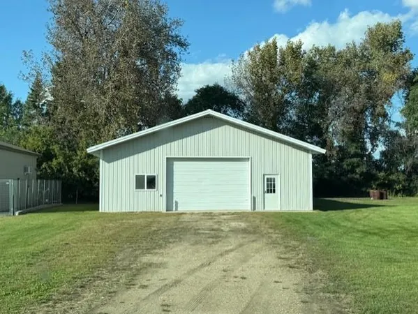 $399,900 | 1908 380th Street, Breckenridge, MN 56520