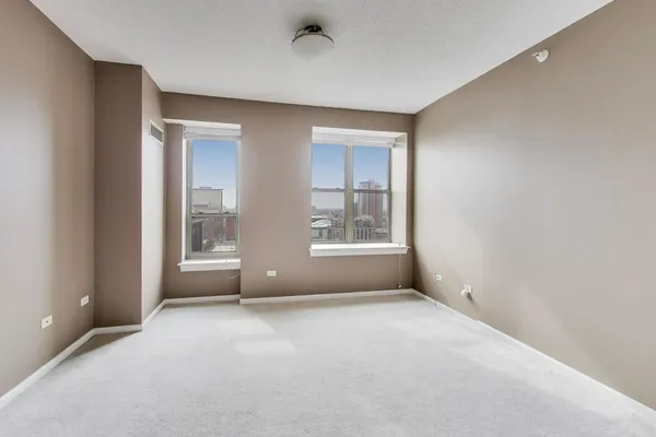 $498,000 | 1717 South Prairie Avenue, Unit 1910, Chicago, IL 60616