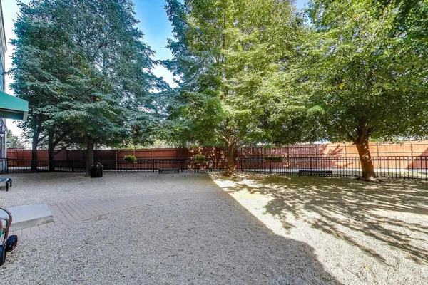 $498,000 | 1717 South Prairie Avenue, Unit 1910, Chicago, IL 60616