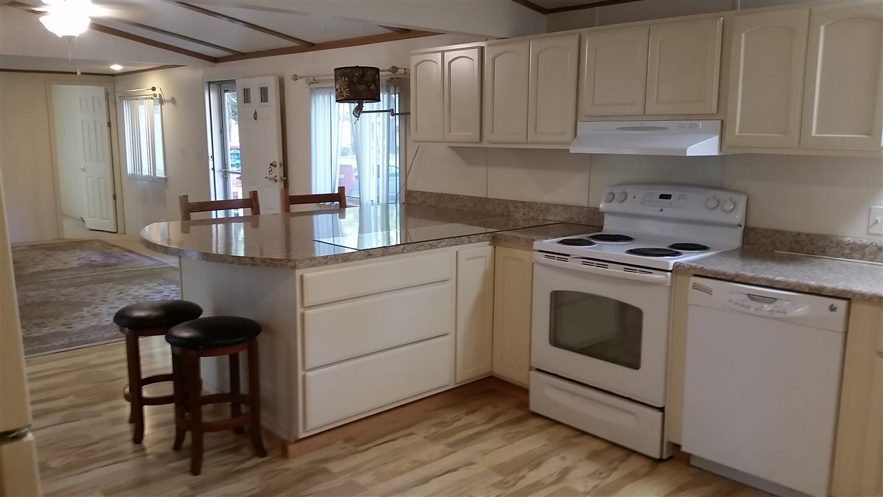 35 Limestone Lane Rochester, NH 03867 - Photo 2 of 9