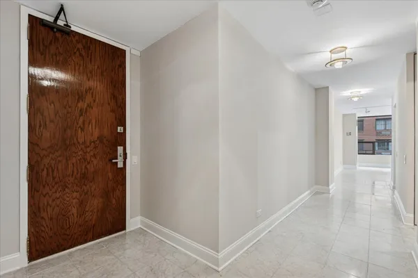 $3,800 | 110 East Delaware Place, Unit 1301, Chicago, IL 60611