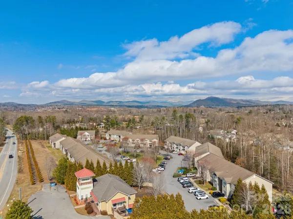 $269,000 | 40 Foxden Drive, Unit 204, Fletcher, NC 28732