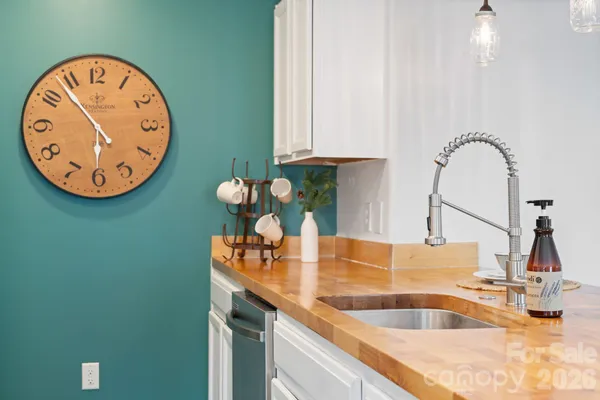 $269,000 | 40 Foxden Drive, Unit 204, Fletcher, NC 28732
