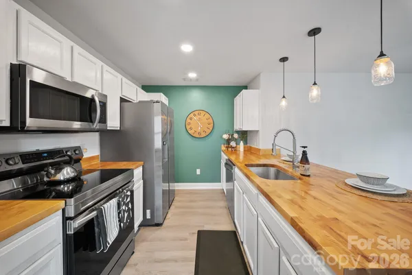 $269,000 | 40 Foxden Drive, Unit 204, Fletcher, NC 28732