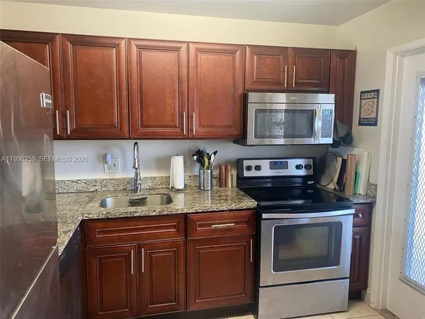 $1,750 | 4700 Washington Street, Unit 406, Hollywood, FL 33021