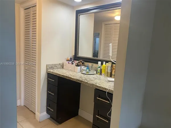 $1,750 | 4700 Washington Street, Unit 406, Hollywood, FL 33021