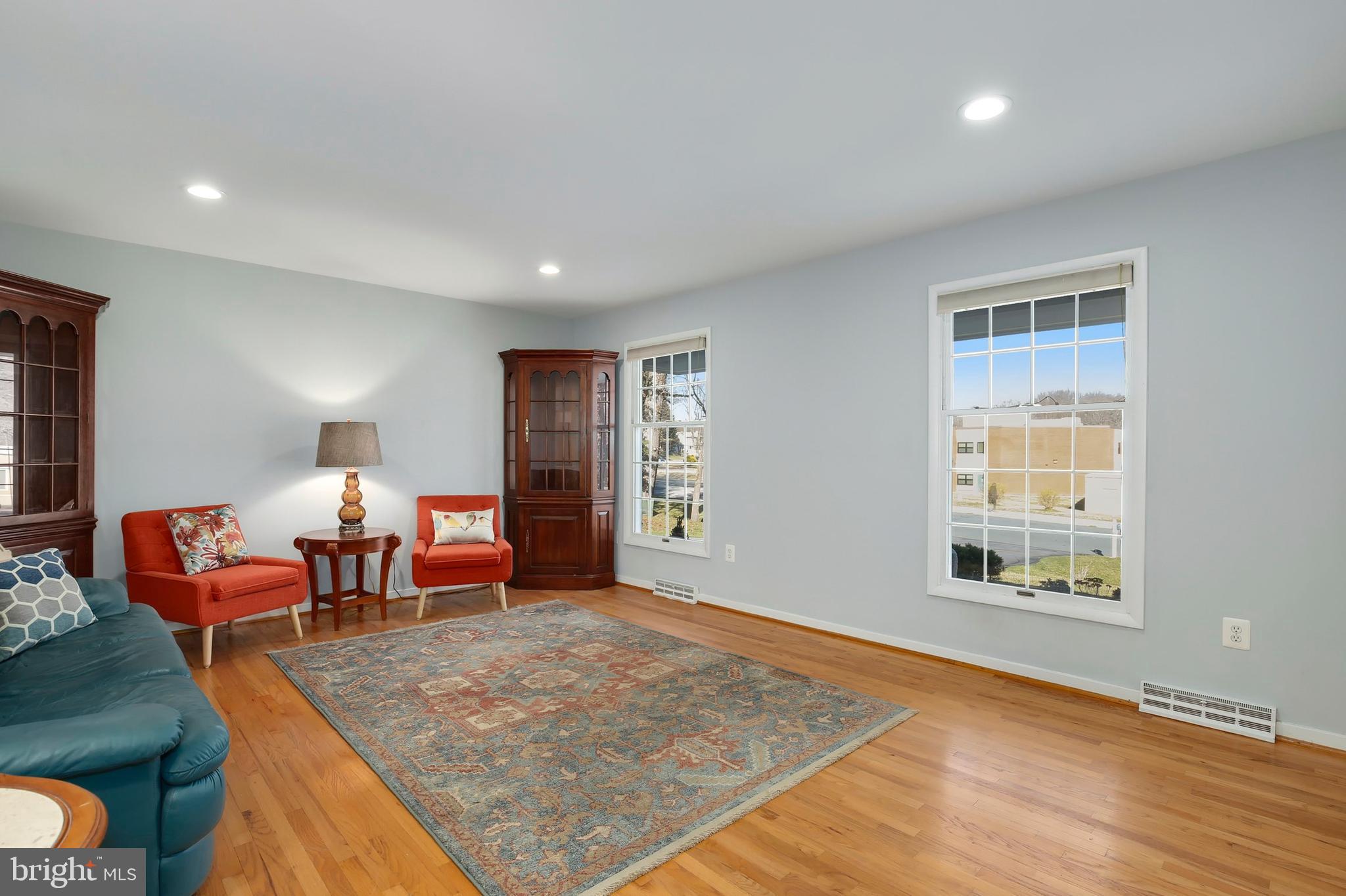 14808 Notley Road Silver Spring, MD 20905 - Photo 6 of 50