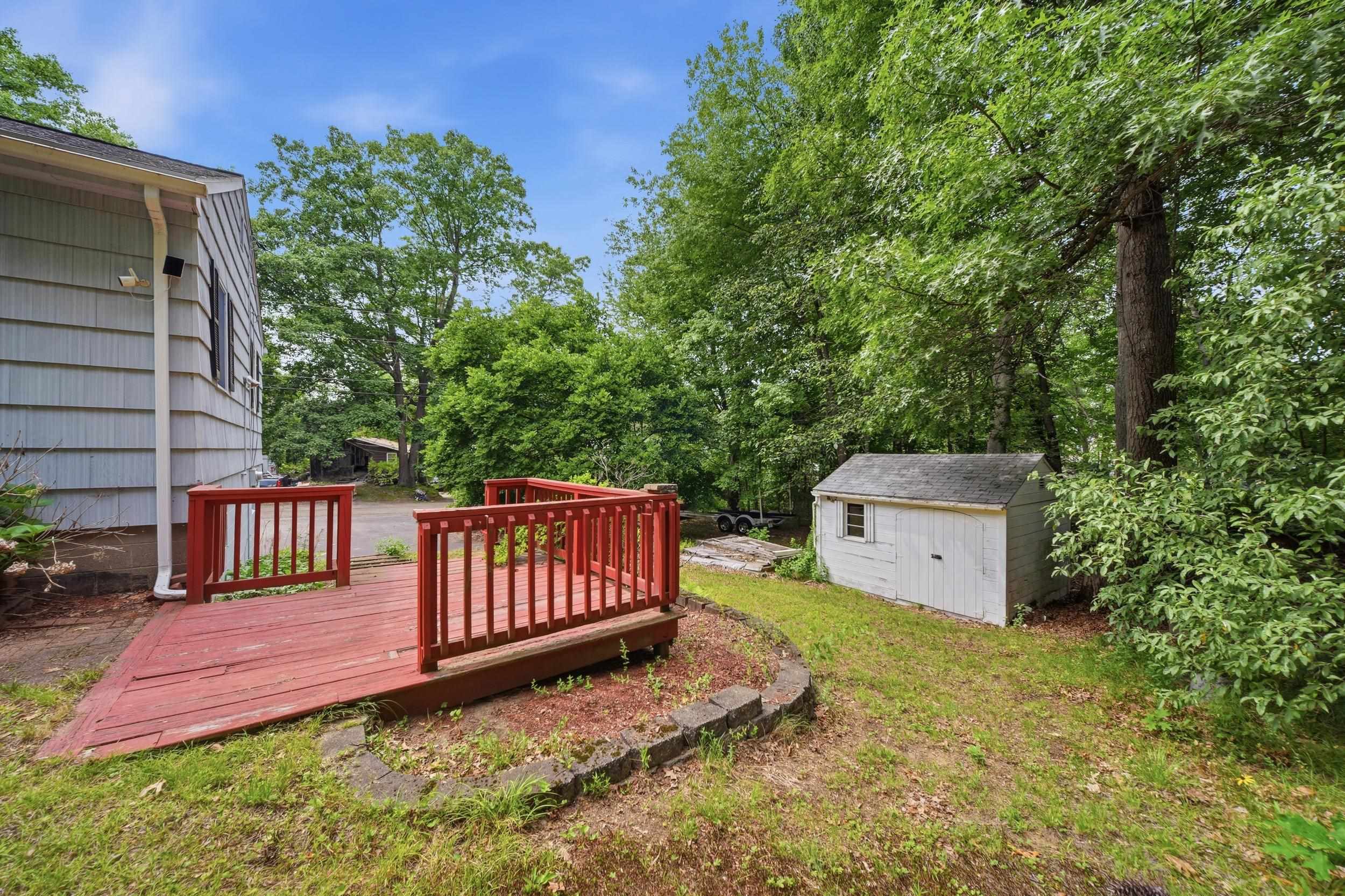 8 Escumbuit Road Derry, NH 03038 - Photo 48 of 59