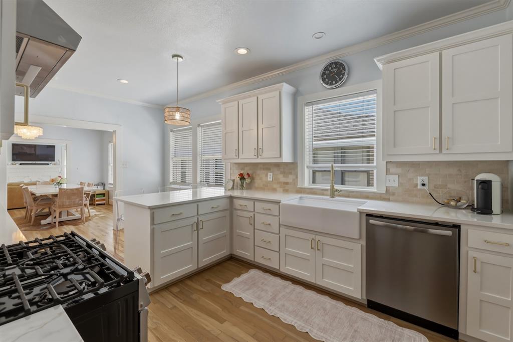 5247 Goodwin Avenue Dallas, TX 75206 - Photo 15 of 31