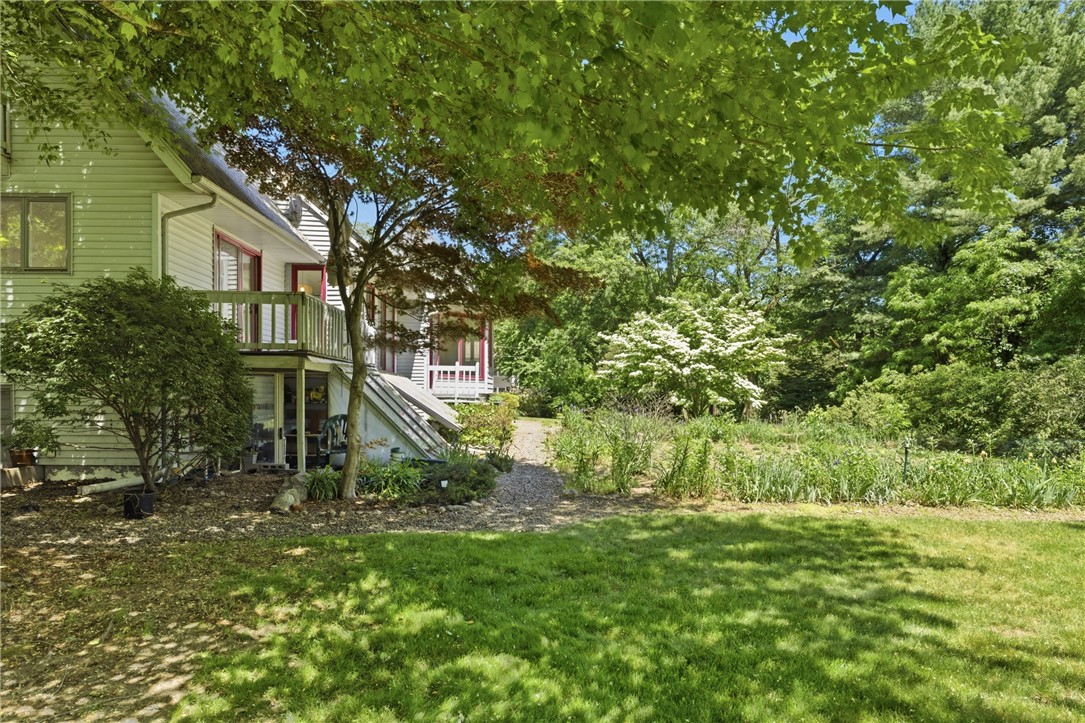 32 Briarwood Road Lincoln, RI 02865 - Photo 35 of 44