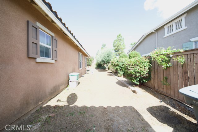 42585 Devant Circle Temecula, CA 92592 - Photo 40 of 47