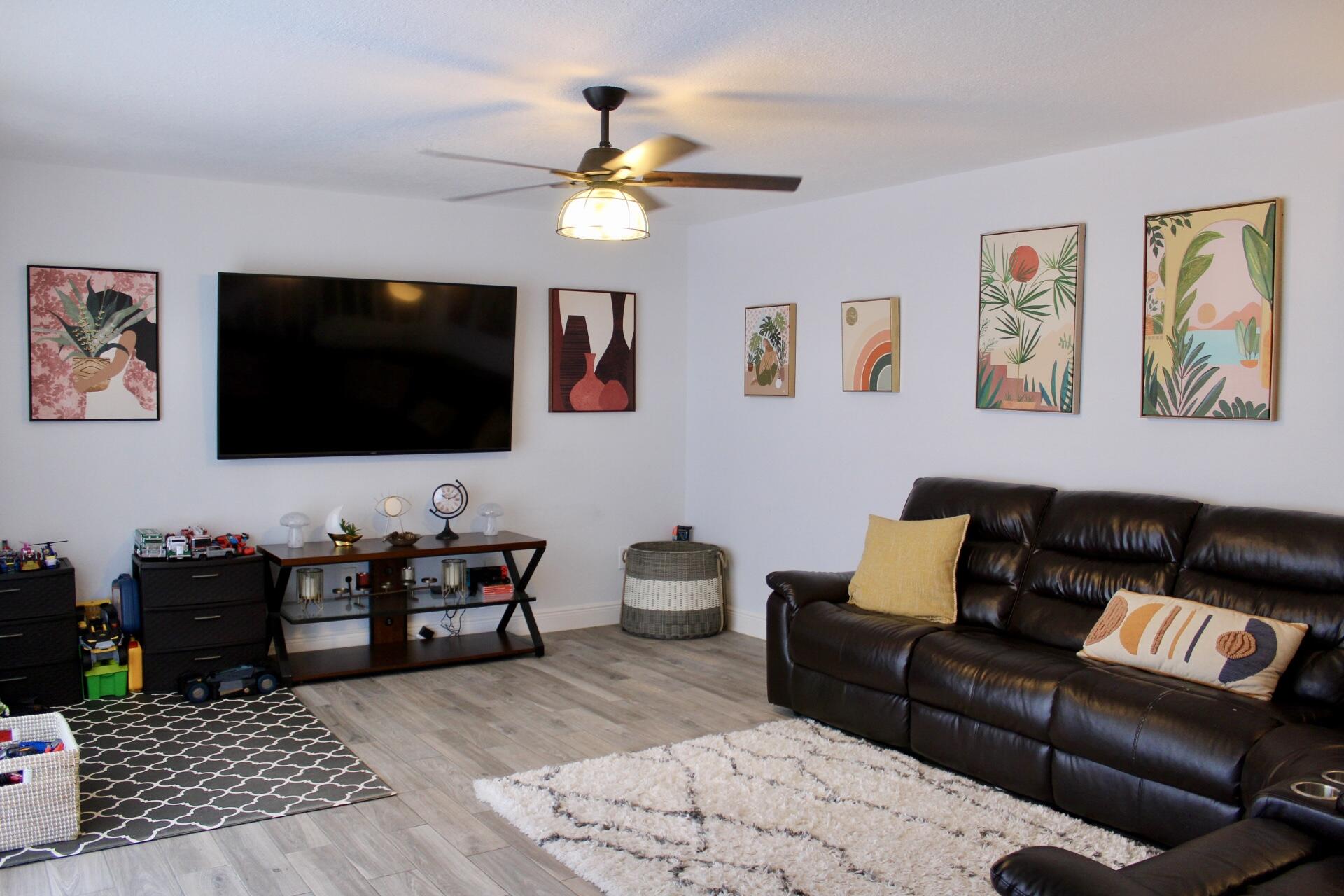 825 Center Street, Unit 32A Jupiter, FL 33458 - Photo 4 of 36 IMG_0949