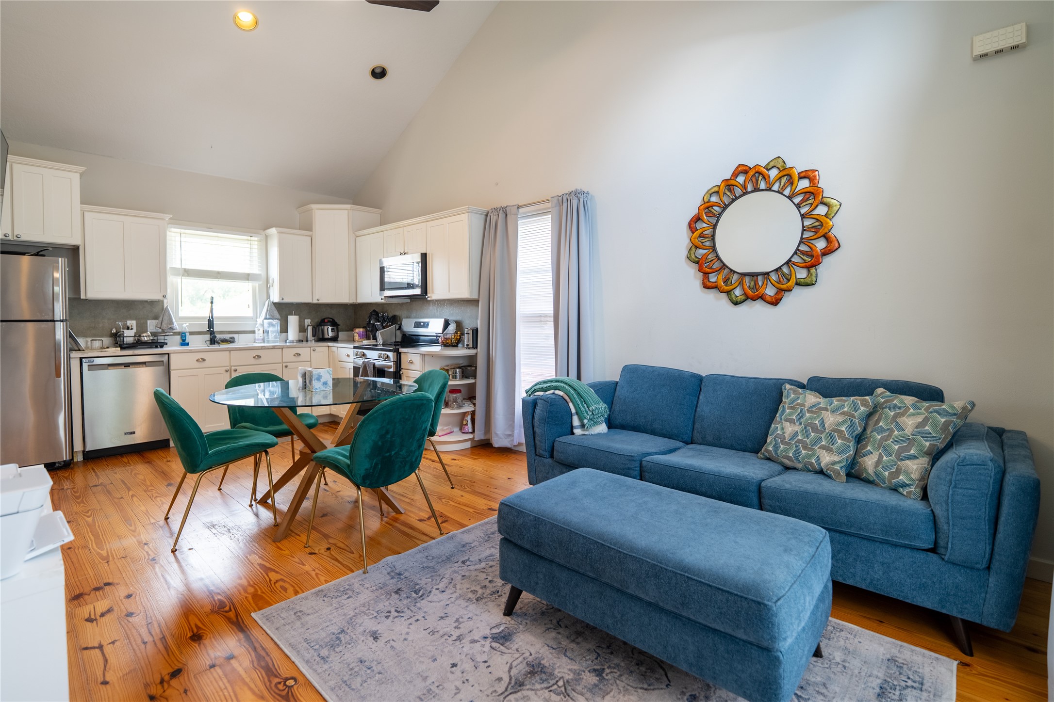 604 West Drew Street Houston, TX 77006 - Photo 7 of 14