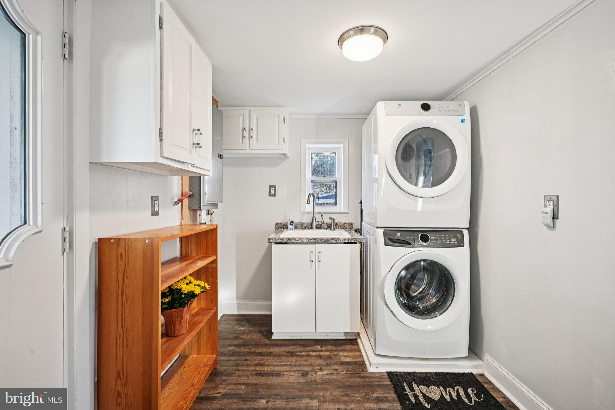 1211 Woodside Road Conshohocken, PA 19428 - Photo 28 of 55 a utility room with sink dryer and washer