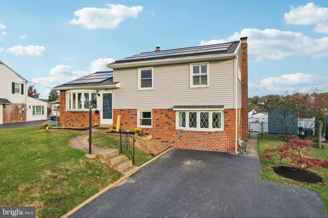 $675,000 | 1211 Woodside Road, Conshohocken, PA 19428