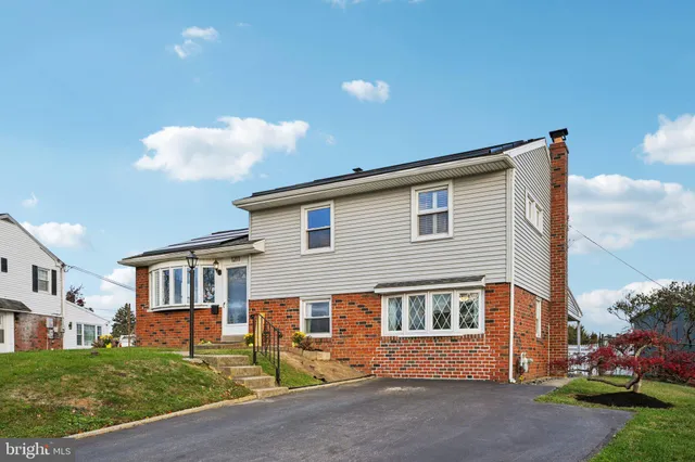 $675,000 | 1211 Woodside Road, Conshohocken, PA 19428