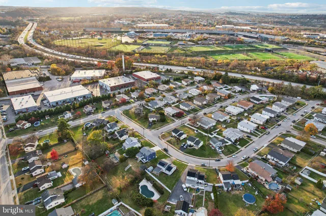 $675,000 | 1211 Woodside Road, Conshohocken, PA 19428