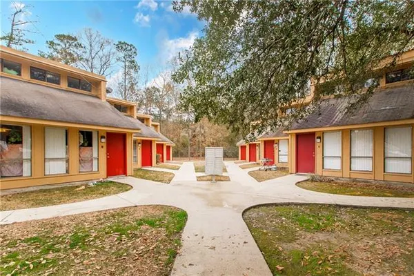 $1,000,000 | 44 Whitamar Drive, Hammond, LA 70401